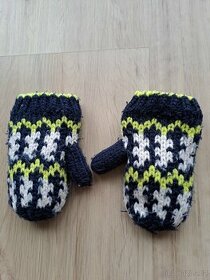 Pletené fleece zateplené rukavice Next