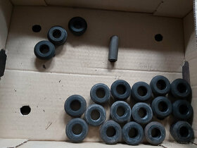 LADA, VAZ, ŽIGULI - GUMOVÁ VLOŽKA ZAVĚŠENÍ ZADNÍHO KOLA