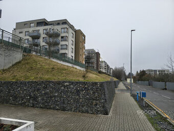 Pronájem garážového stání v ulici Modrého, Praha 9.