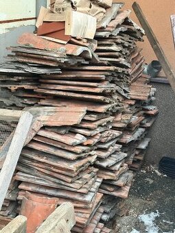 Střešní tašky na zásyp, ZDARMA, při rychlém jednání dovezu