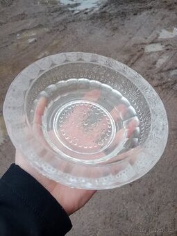 Broušený popelník