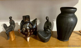 Keramické dekorační předměty - váza, sošky