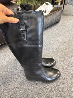 Kožené dámské vysoké kozačky vel 37