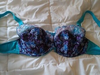 Prodám polovyztuzenou podprsenku Astratex