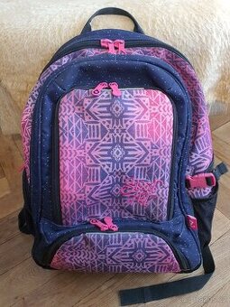 Dívčí školní batoh Topgal pro 2. stupeň ZŠ