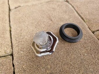 Jaweta víčko nádrže