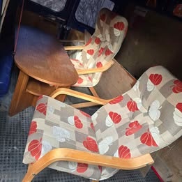 2x Křeslo + masivní stolek