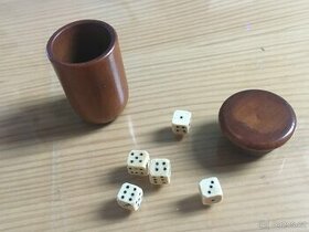 Starožitné miniaturní hrací kostky - 1