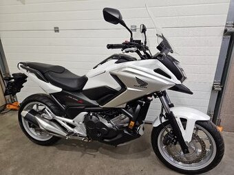 Honda NC 750X  - rok 2016
