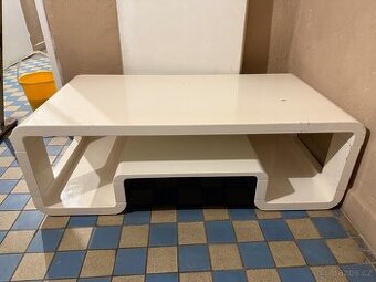 Konferenční stůl