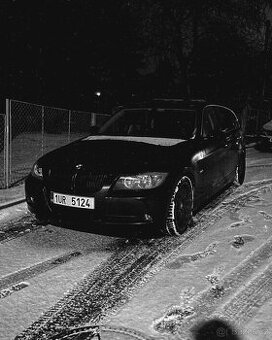 BMW E91 325i touring N52