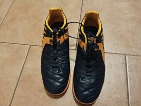 Sálovky Umbro Medusa