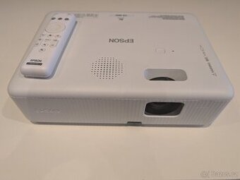 Domaci projektor Epson CO-W01
