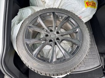 Zimní pneu a disky na Teslu 3