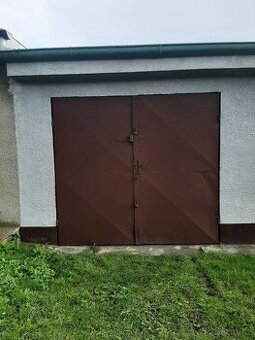 Garáž na vlastním pozemku 19 m²