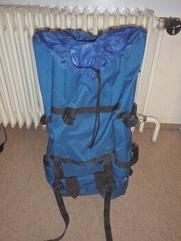Sportovní / turistický batoh / krosna