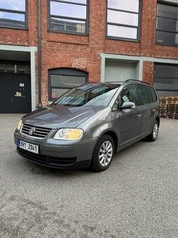 Volkswagen Touran 2.0 TDi