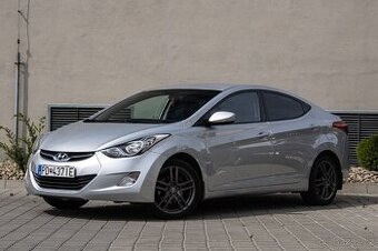 Hyundai Elantra 1.6i /aj na splátky/