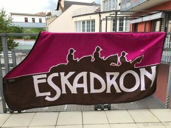 Odpocovací deka Eskadron