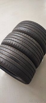 3ks 225/45/17 Goodyear Efficient Grip, 2023, 8.0mm