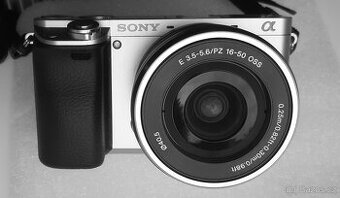 Sony A6000 + SELP 1650 - 1