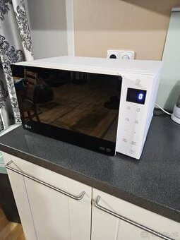 Mikrovlnná trouba LG Smart