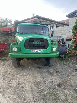 Tatra 148 zelená