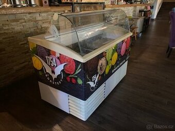 Zmrzlinová vitrína 7x GN – plně funkční, ihned k odběru 🍦