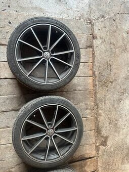 Belvedere Clubsport VW 7,5J x 18 Pneu Kumho 225/40/18