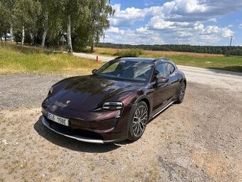 Porsche Taycan 4 Cross Turismo