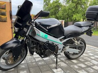 Kawasaki ZX9R r.v.98