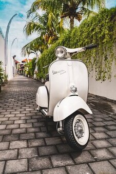 Vespa Super Scooter