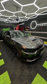 Dodge charger srt - 1
