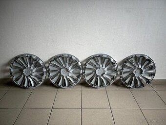 Poklice (kryty kol) na Škoda 16"