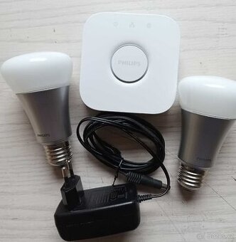 Philips Hue Bridge 2.1 + 2x Hue White and Color Ambiance