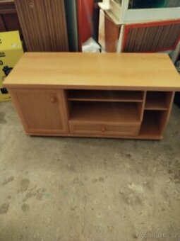 Tv stolek