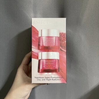 Estée Lauder Nutritious Pomegranate Day & Night