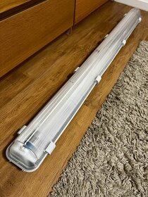 Průmyslové LED svítidlo Vyrtych 120 cm