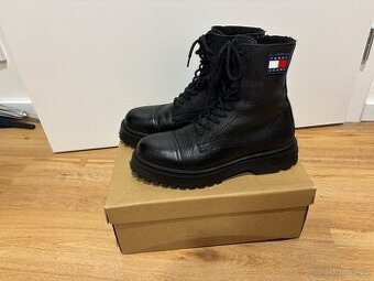 Nové pánské kotníkové boty Tommy Hilfiger vel 42