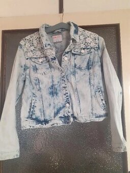 Krásná džínová bunda s batikou a krajkou. XL