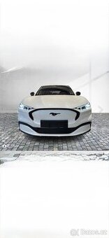 Mustang Mach-E ,273kW,DPH,Premium 98,7kWh,4x4