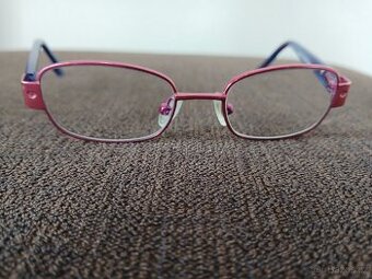 Daruji dívčí dioptrické brýle