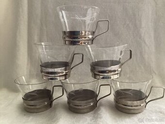 retro sada hrnků na kávu