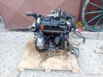 Motor 1,9 tdi 75kw typ BRS transporter T5