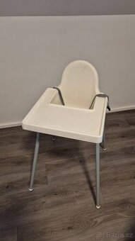 Detska jidelni stolicka