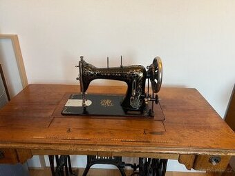 Šicí stroj Veritas v krásném stavu