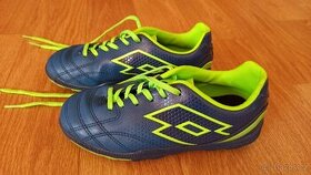 Sálovky, turfy Lotto vel. 33