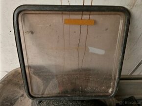 PLASTOVÉ OKNO-KARAVAN-OBYTNÉ VOZIDLO - 1