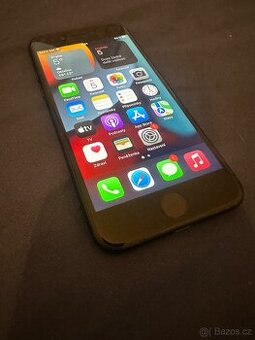 Zánovní Apple iPhone 7 32 GB , baterie 100%
