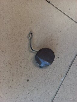 Přední krytka tažného oka VW Touareg 7P